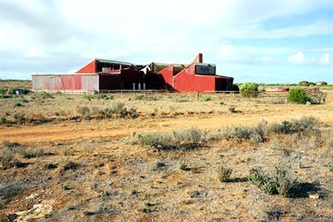 Abandoned shearing shed, Eyre Hwy, Colona Waterhole, South Australia