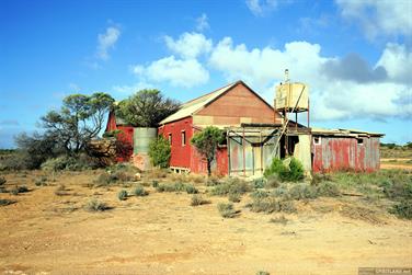 Abandoned shearing shed, Eyre Hwy, Colona Waterhole, South Australia